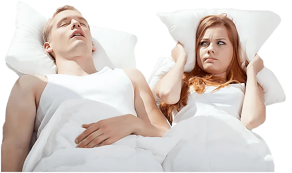 Pareja disfrutando de un sueño profundo y sin ronquidos con Snoran Plus.